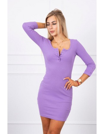 Dámske fialové šaty s výstrihom 8972