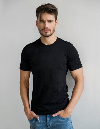 Jednofarebné pánske tričko (rx2572) - čierne